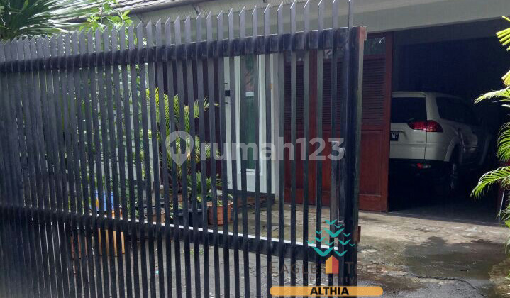 Dijual Rumah lokasi sangat strategis di Kebayoran baru JAKSEL