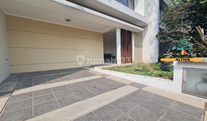 Rumah Luas 2Lantai  Siap Huni Lokasi Strategis Graha Raya Bintaro 1