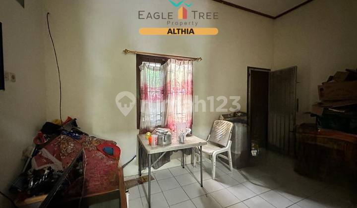 SHM House - Good Certificate of Ownership Unfurnished in Graha Raya 2