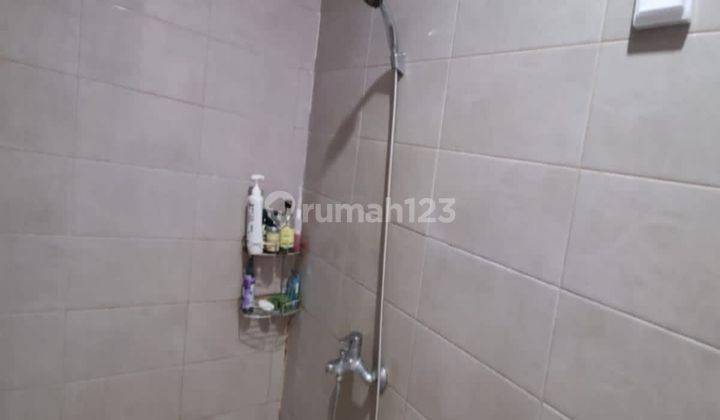  Rumah Unfurnished Bagus SHM  di Sektor 9-Bintaro 2