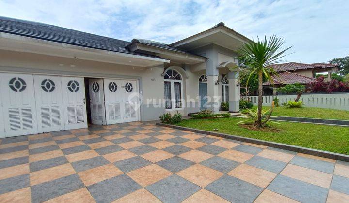 Rumah Cantik Hook Dan Halaman Luas Di Griya Loka Bsd 1