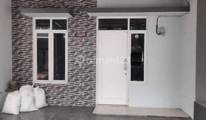 Rumah 2 Lantai Minimalis Dalam Townhouse Dekat Graha Raya Bintar 2