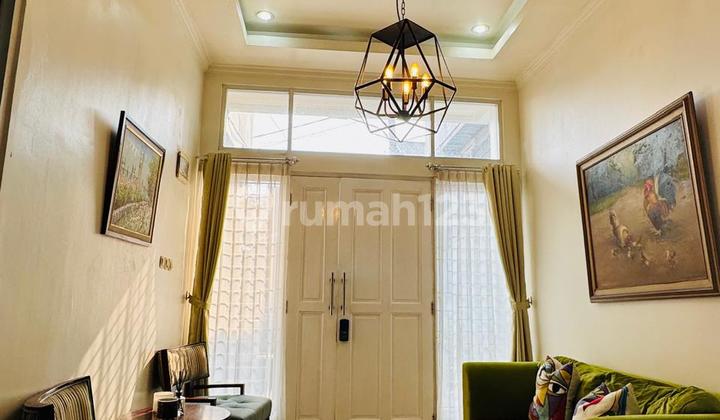 Rumah 2 Lantai Strategis di Lokasi Graha Raya Bintaro Rumah 2 Lantai Strategis di Lokasi Graha Raya Bintaro