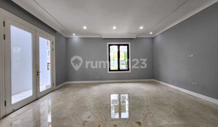 Luxury House Private Pool on Boulevard Lippo Karawaci Tangerang 2