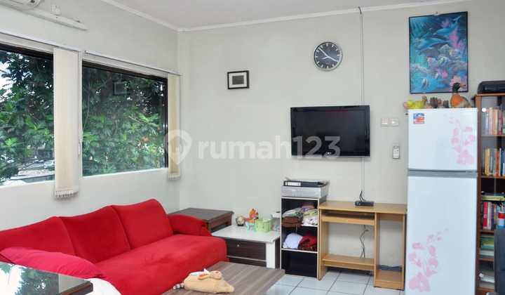 Ruko Lokasi Strategis Dekat Pasar Modern Bsd, Dekat Pasar Malam