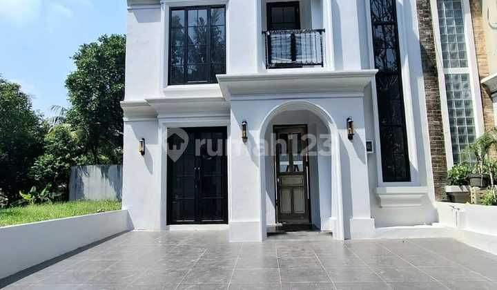 Rumah Brand New Bintaro Jaya Sektor 9, Ada Swimming Pool 