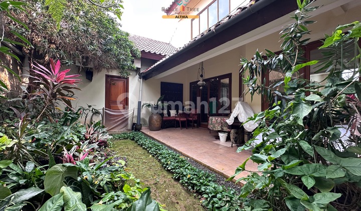 2-Story Spacious Hook House, Sturdy in Pesanggrahan, South Jakarta 2