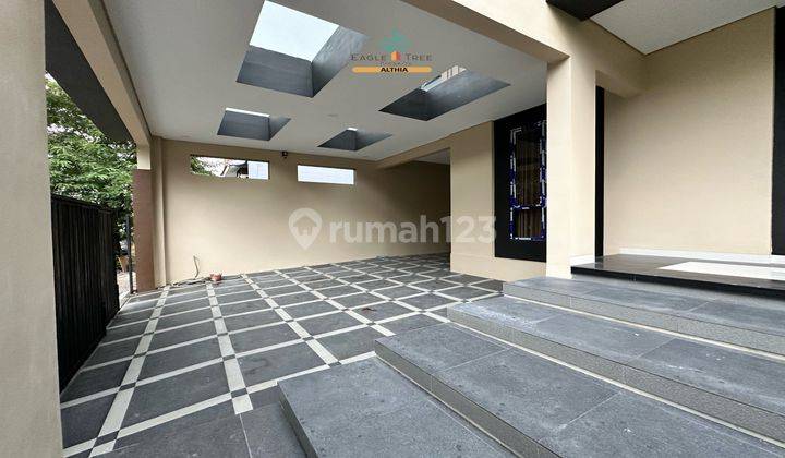 Dijual Rumah Mewah Strategis Hook Di Bsd City Tangerang Selatan 2