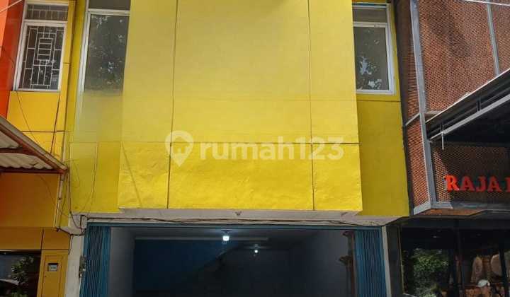 Disewakan Ruko 2 Lantai Dekat Boulevard Graha Raya