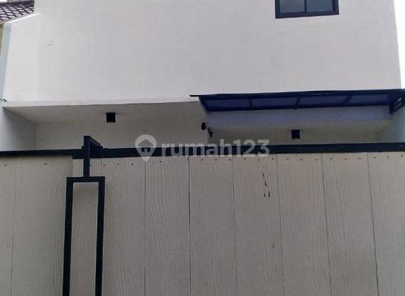 Rumah 2 Lantai Semi Furnished Siap Huni Di Kodau Jatiwarna  2