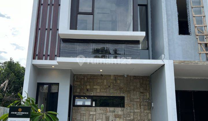 Rumah 2 Lantai Pinggir Jalan 2