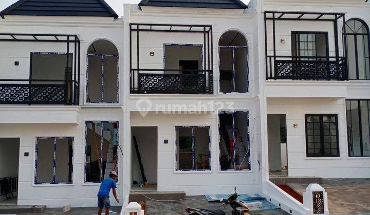 Rumah 2 Lantai Konsep Minimalis Siap Huni di Cibubur 2