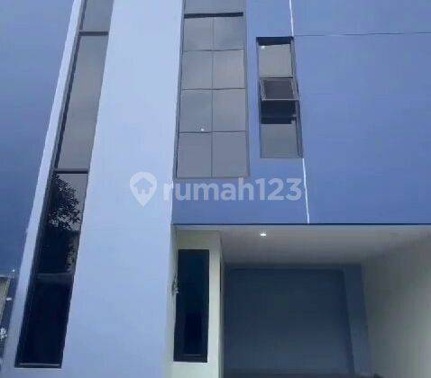 Rumah 3 Lantai Siap Huni di Condet Kramat Jati Jakarta Timur 2