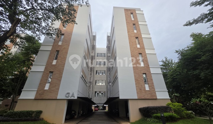 The Primrose Condovilla Summarecon Bekasi. Corner unit 3+1 bedroom furnished. 2