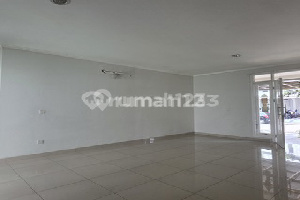 Vernonia Cluster Summarecon Bekasi. Luxury, Exclusive Environment. 2