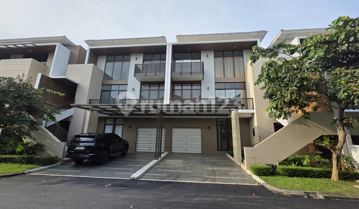 For Sale: Morizen Summarecon Bekasi. 3-Story House, Brand New, Ready to Occupy. For Sale: Morizen Summarecon Bekasi. 3-Story House, Brand New, Ready to Occupy.
