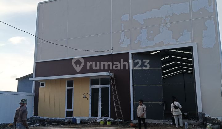  Gudang Strategis Di Laksana Business Park