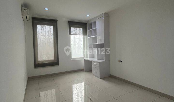 Disewakan Rumah Semi Furnished Pik 1 Jakarta Utara 1