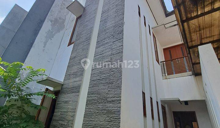 Dijual Cepat Rumah 2lt. Buah Batu Regency 5 Menit Msuk Tol Bubat 1