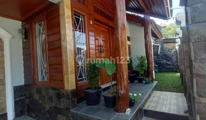 Dijual Segera Rumah 2 Lt. di Komplek Kiara Sari, Kota Bandung, 1