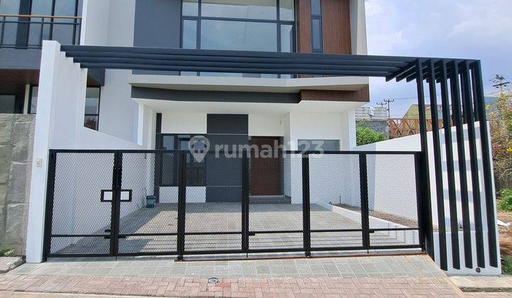 Rumah Baru Lux 2lt. Siap Huni Di Setra Duta Bandung Utara  1