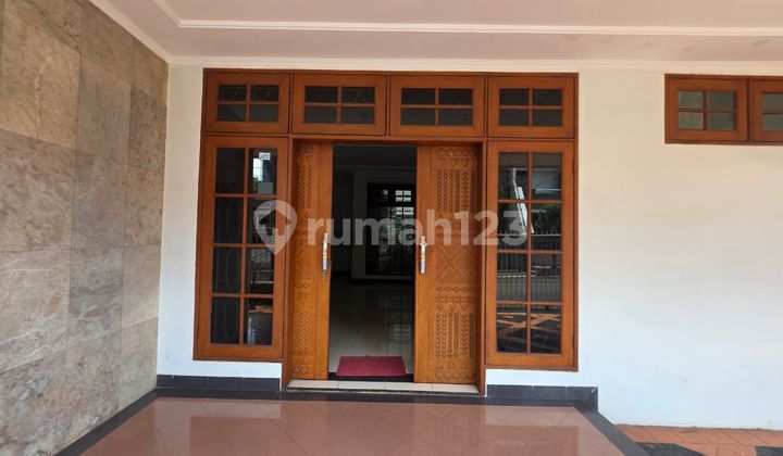 Rumah Bagus dan Luas di Komplek Taman Alfa Indah Jaksel 2