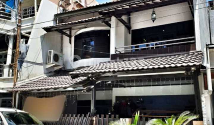 Rumah 4 Lantai Bebas Banjir Di Bendungan Hilir