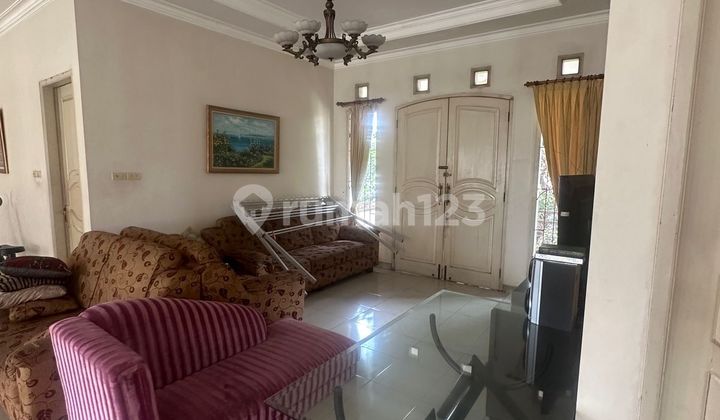 Rumah Semifurnished Di Boulevard Jalan Utama Taman Yasmin  2