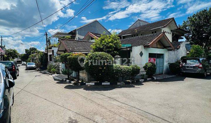 Rumah Hook Dekat Stasiun Di Taman Cimanggu Hadap Selatan Timur  1