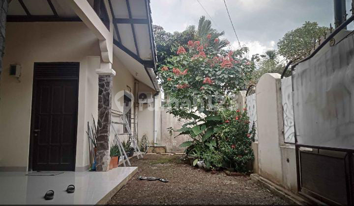 foto lainnya  rumah bagus sejuk halam luas