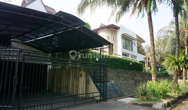  Rumah Hoek Furnished Bagus Di Villa Duta Ada Kolam Renang 1