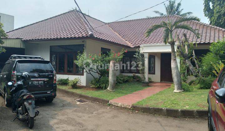  Rumah Bagus Dengan Kolam Renang Di Cilandak Jakarta Selatan 2