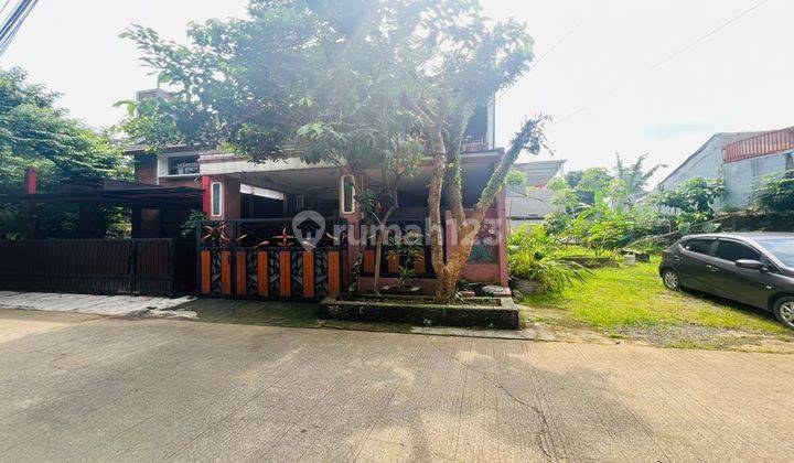  Rumah 3 Lantai Unfurnished Bagus Di MBR Dekat Summarecon 1