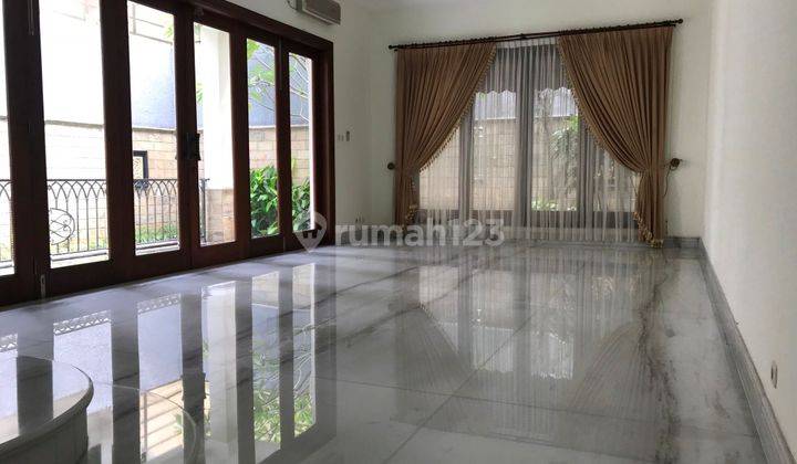 Beautiful Townhouse  at Ampera 1