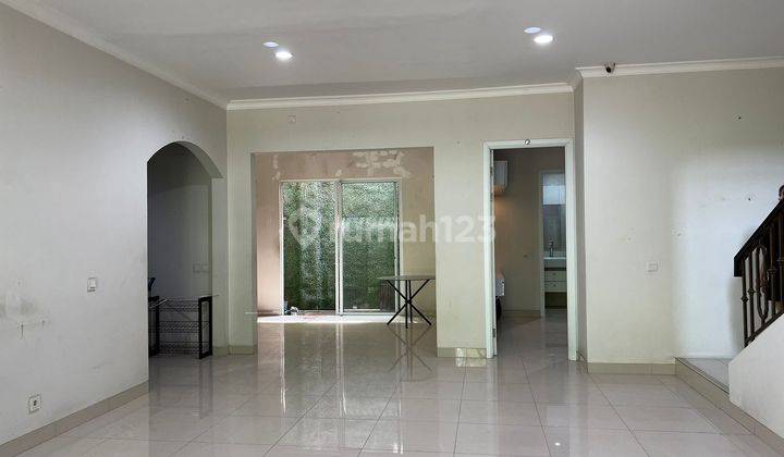 Dijual Rumah The Eminet Vivacia  BSD City 2