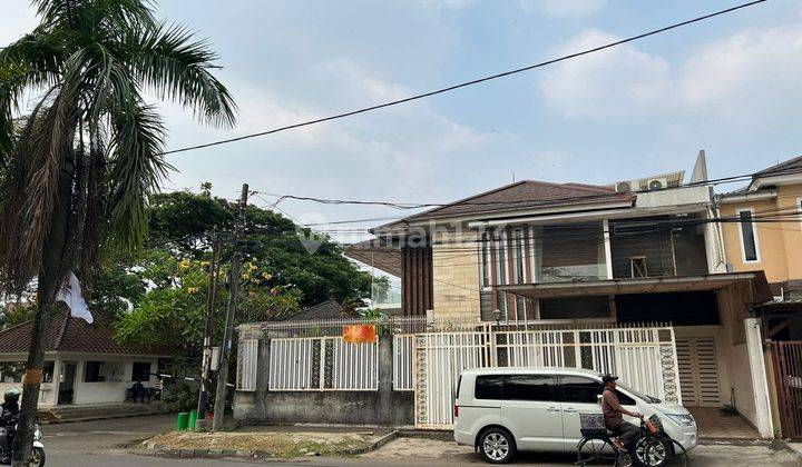 Dijual Murah Rumah Pinggir Jalan Villa Melati Mas 1