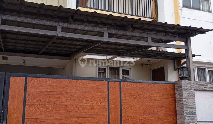 Rumah Siap Huni Di Daerah Jatiwaringin, Bekasi  1