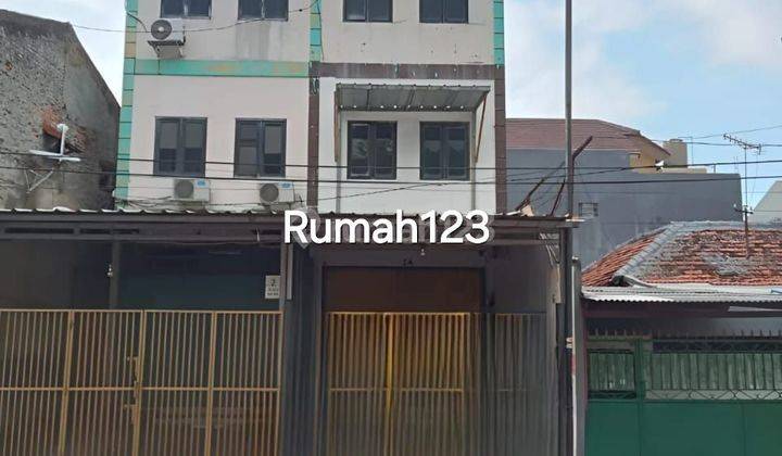 *Ruko Siap Pakai di Jalan Raya di Cempaka Putih, Jakarta Pusat* 1