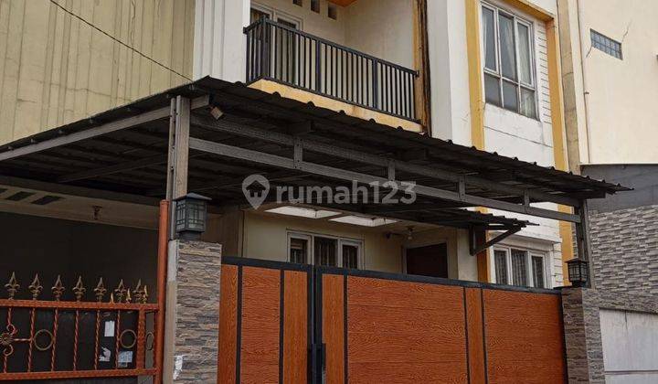 Rumah Siap Huni Di Daerah Jatiwaringin, Bekasi  2