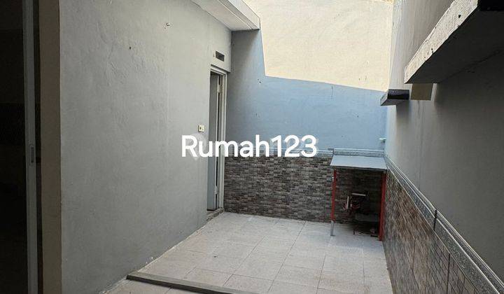 *rumah 2 Lantai Di Cluster Vasana Harapan Indah Bekasi* 1