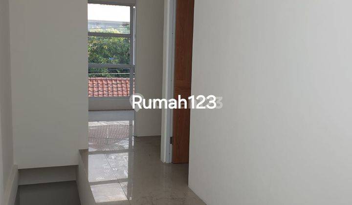 *rumah Siap Huni Di Cipinang, Jakarta Timur* M 2