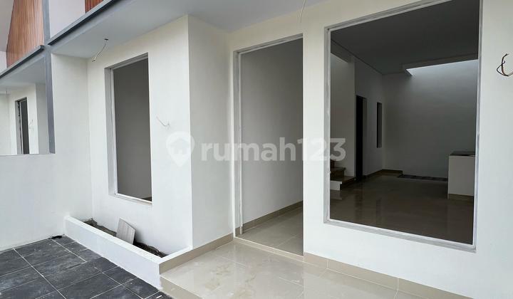 Scandinavian House With Rooftop Di Jagakarsa Jakarta Selatan  2