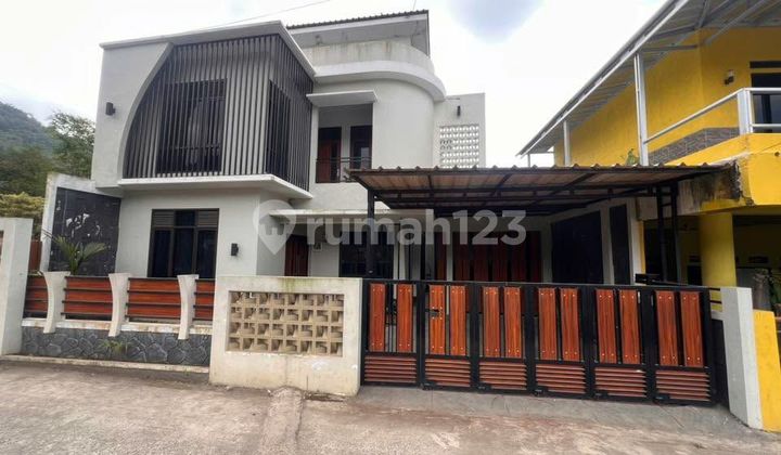 Beautiful Villa House No Renovation Flower City Bogor. LOWEST PRICE DROP!!