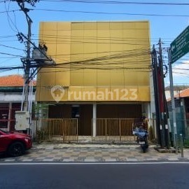 Ruko Strategis Siap Pakai Bagus di Mayjen Sutoyo 1