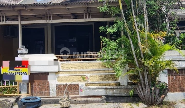 Rumah Strategis Daerah Padat Penduduk di Puri Anjasmoro