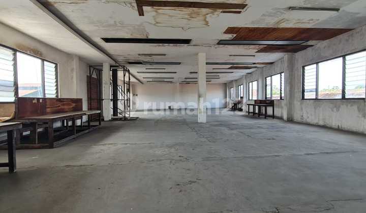 Gudang Strategis Siap Pakai di Jalan beruang Gayamsari 2