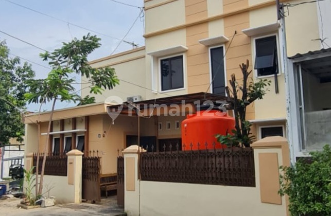 Active and Ready-to-Operate Exclusive Boarding House in Pamularsih Active and Ready-to-Operate Exclusive Boarding House in Pamularsih