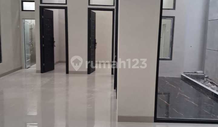 Rumah Bagus Siap Huni di Jl Halmahera Semarang Timur 2