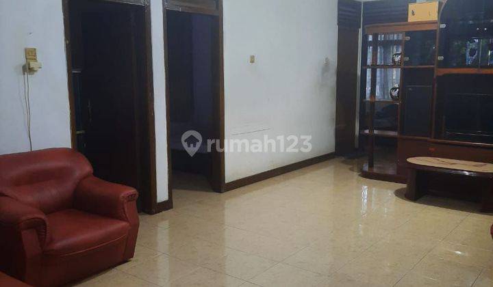 Rumah 2 lantai hadap Selatan dijual di Kopo Permai 3 1