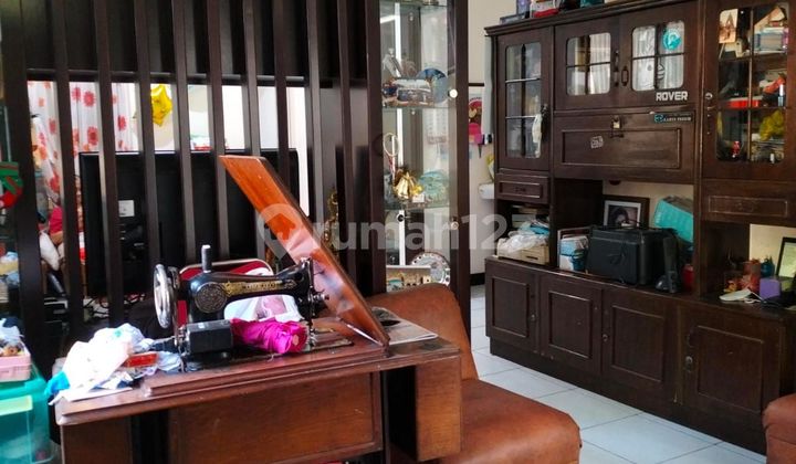 Dijual Rumah Butuh Renovasi hadap Timur di TKI 2 Dijual Rumah Butuh Renovasi hadap Timur di TKI 2